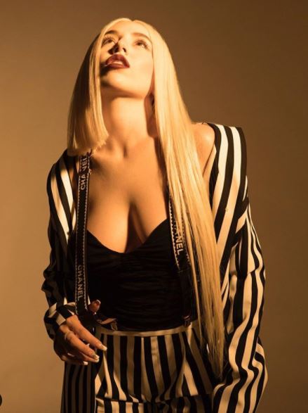 Ava Max Age, Height, Weight, Net worth, Dating, Body sizes, Bio & Facts.