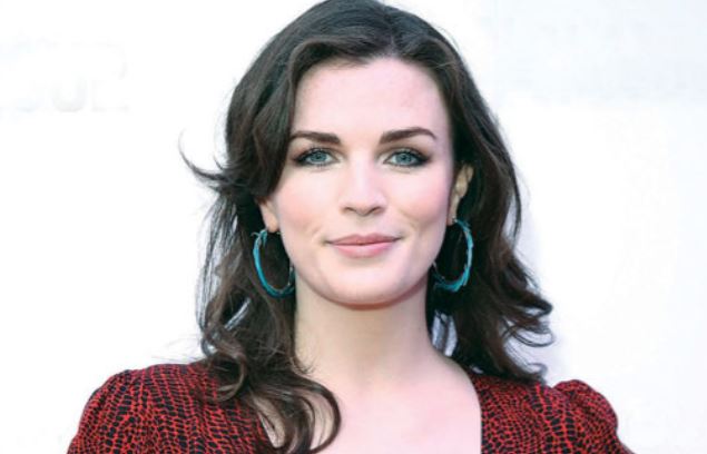 Aisling Bea age, biography, net worth