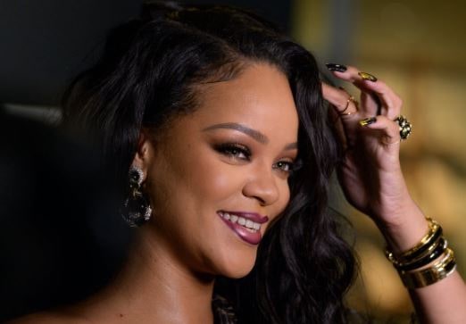 Rihanna Age, Height, Weight, Dating, Husband, Net worth, Bio